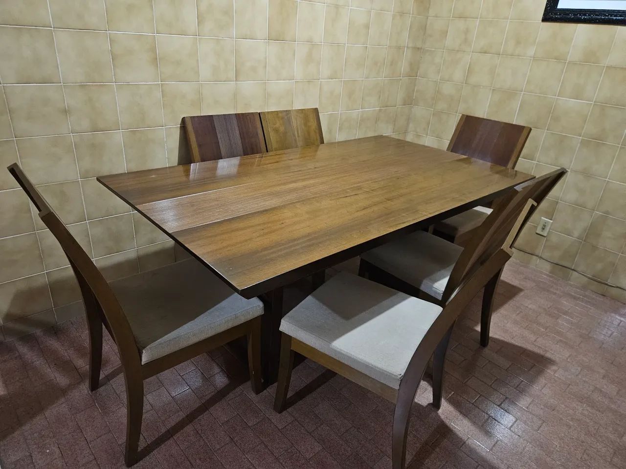 Jogo de mesa com cadeiras - Foto 3