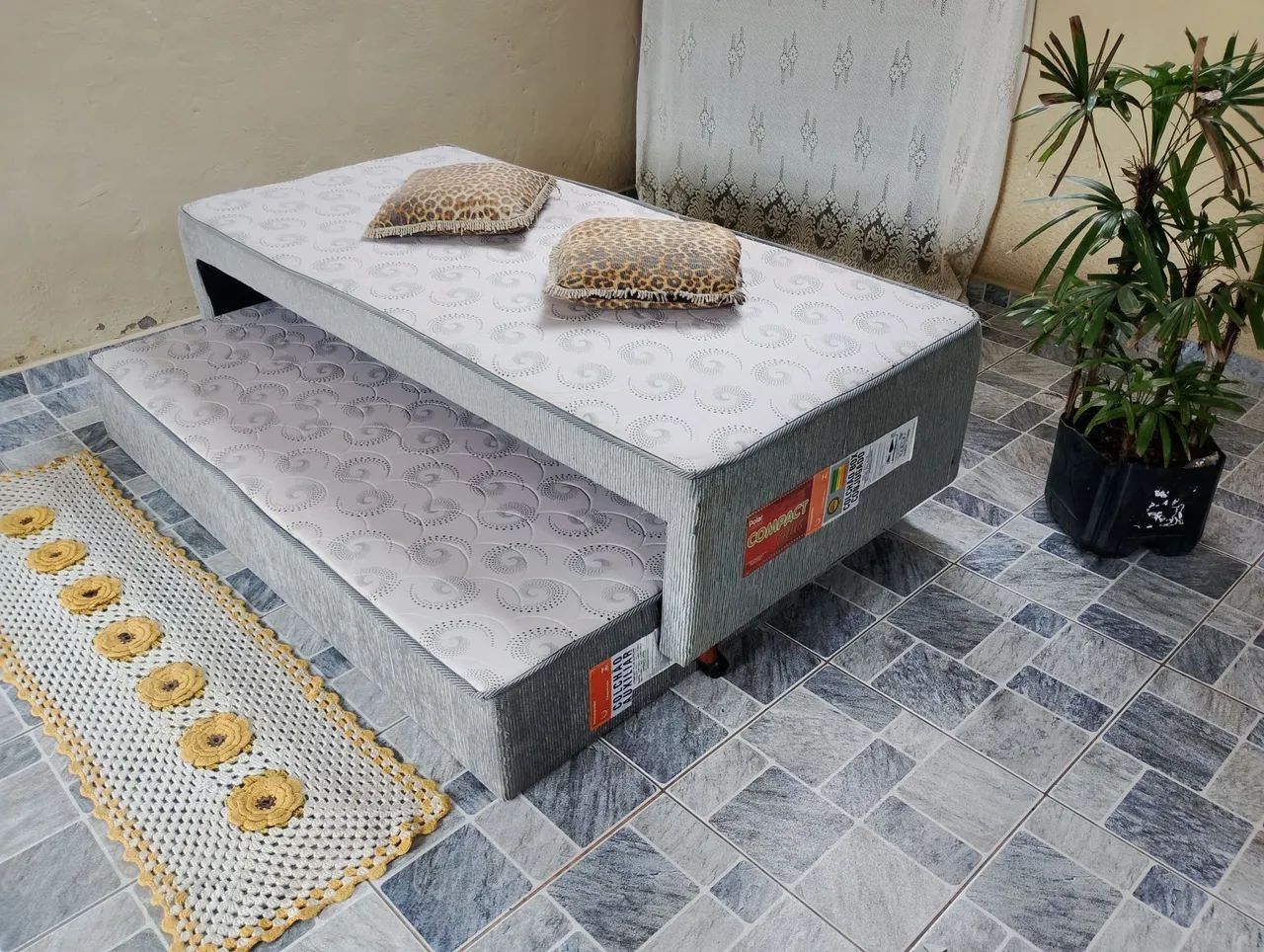 Cama solteiro com auxiliar,ENTREGO