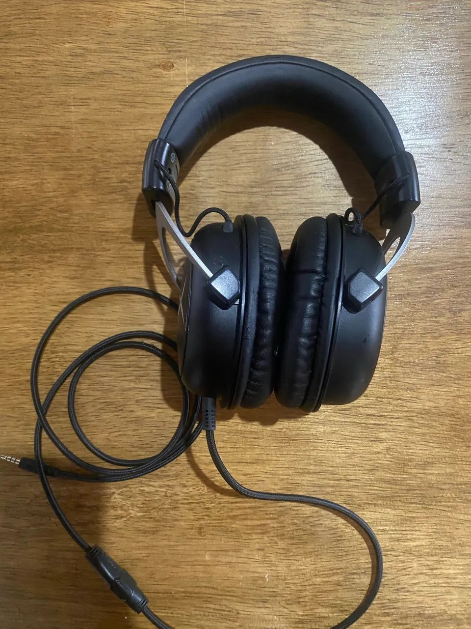 headset gamer HyperX Cloud.