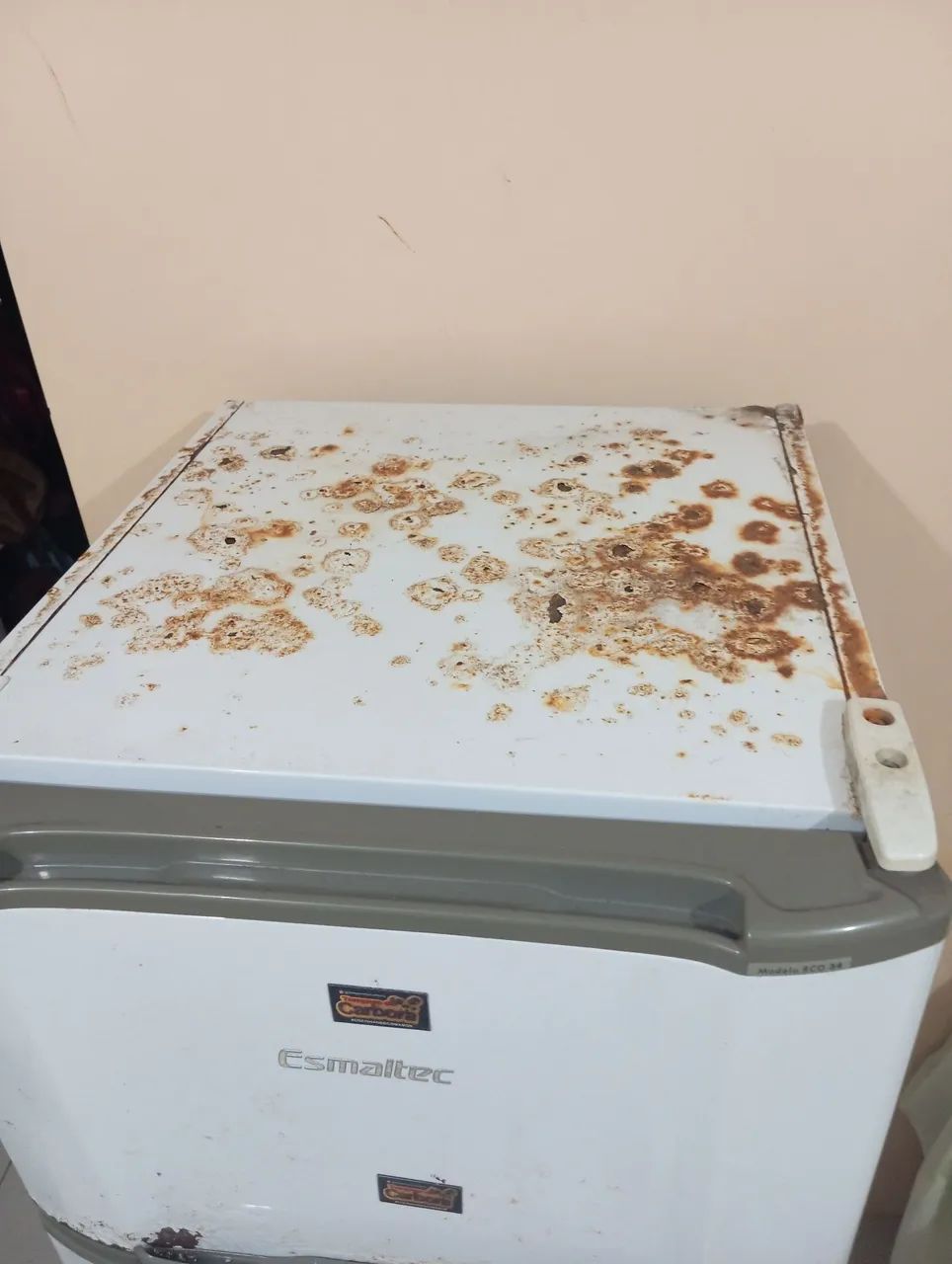 Geladeira com defeito 
