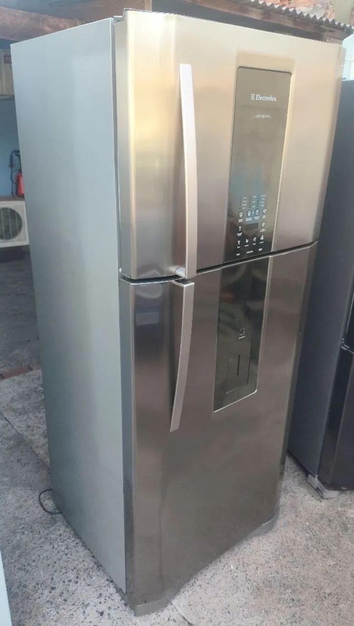 Geladeira Electrolux Frost Free INOX com painel digital 553 litros  - Foto 3