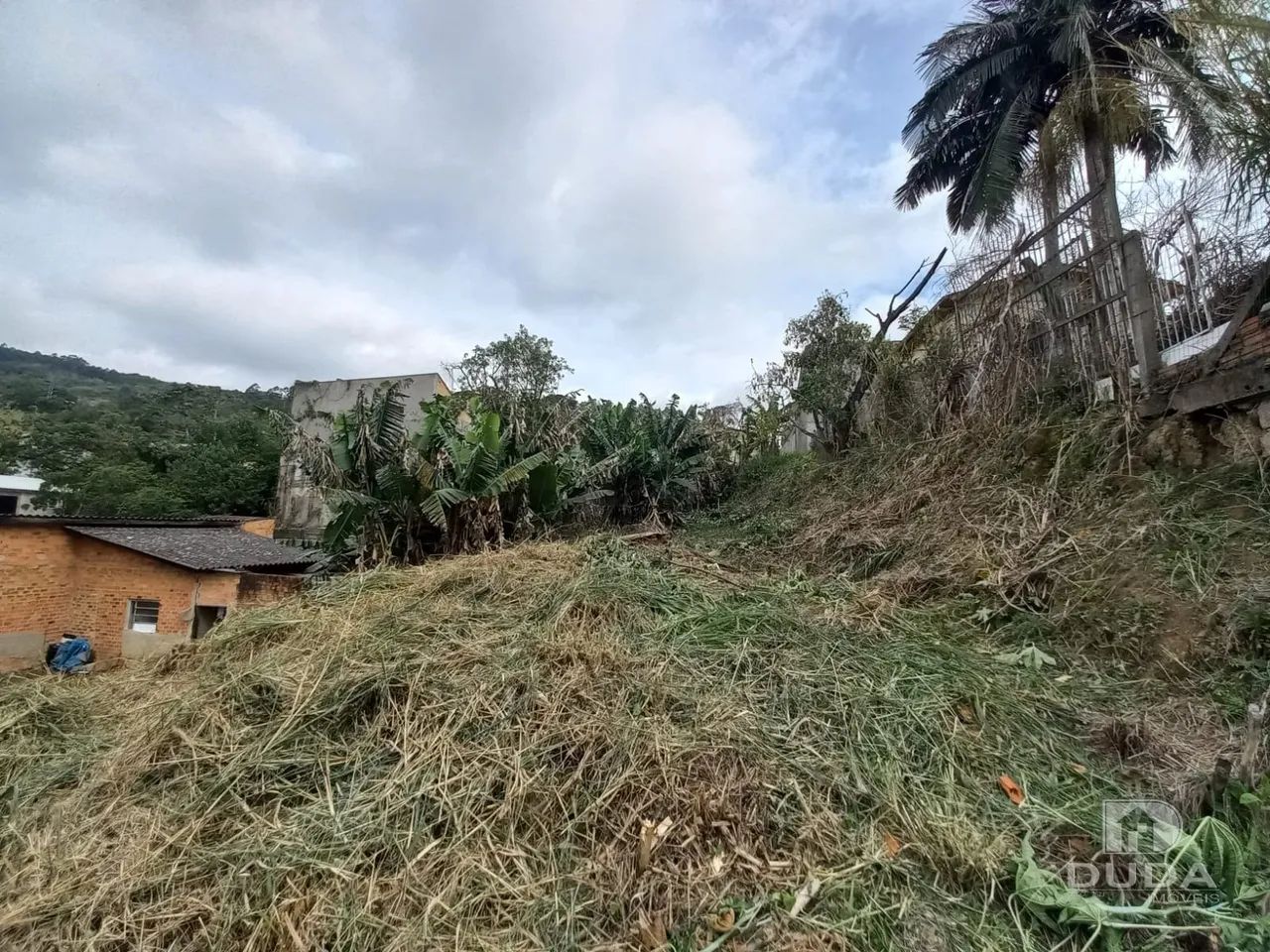 Terreno à venda