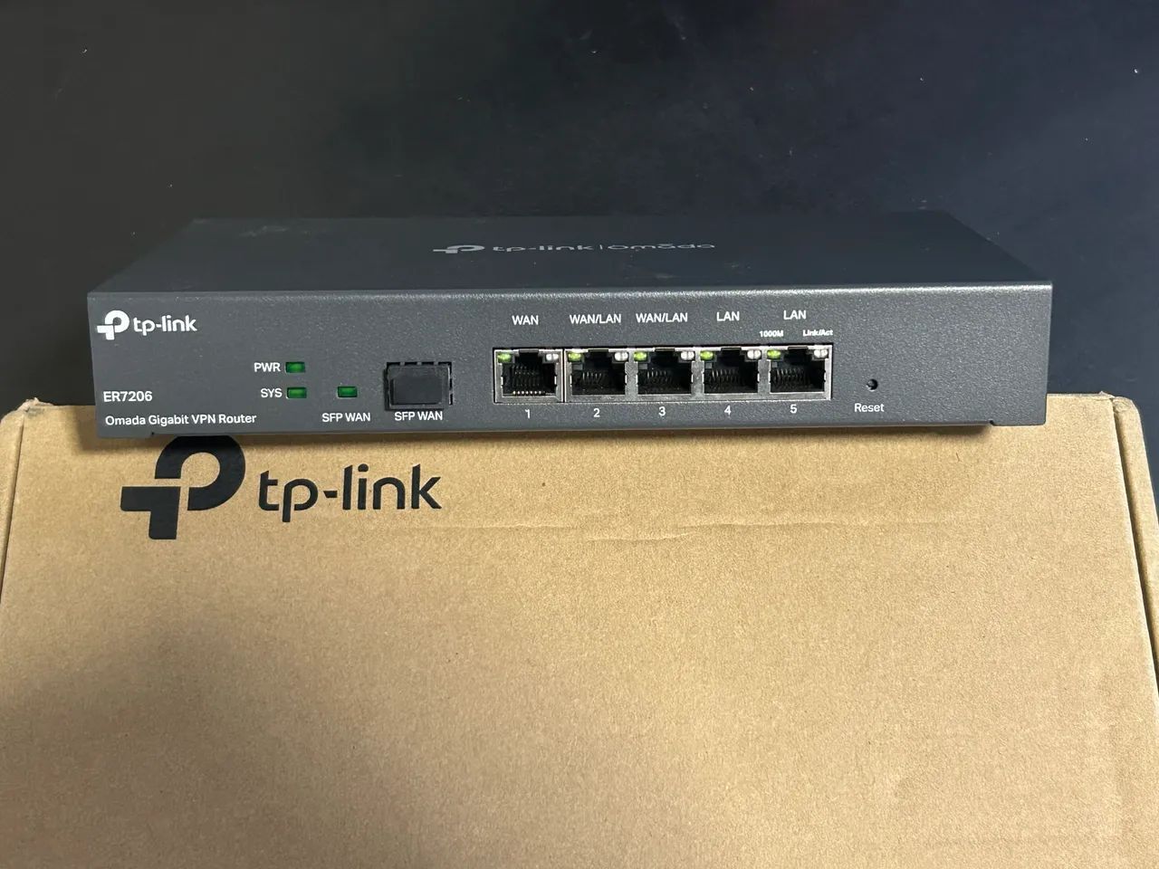 Roteador Tp-link Omada ER7206 - Foto 2