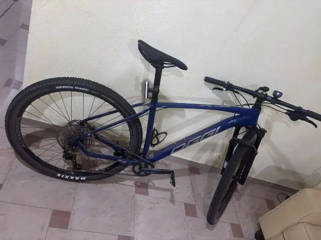 BICICLETA OGGI 7.3 TAMANHO 19