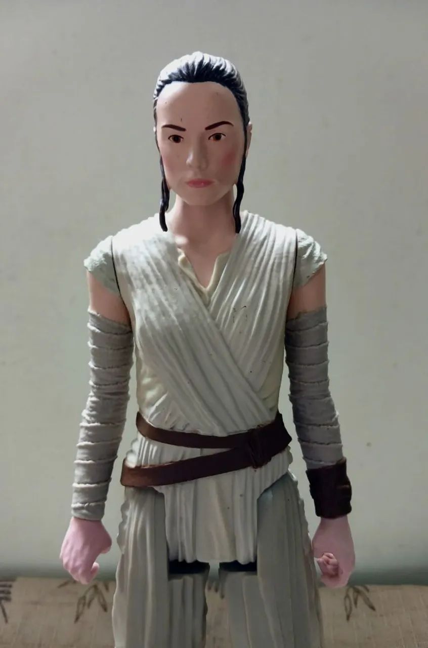 Boneca Rey Star Wars Hasbro 