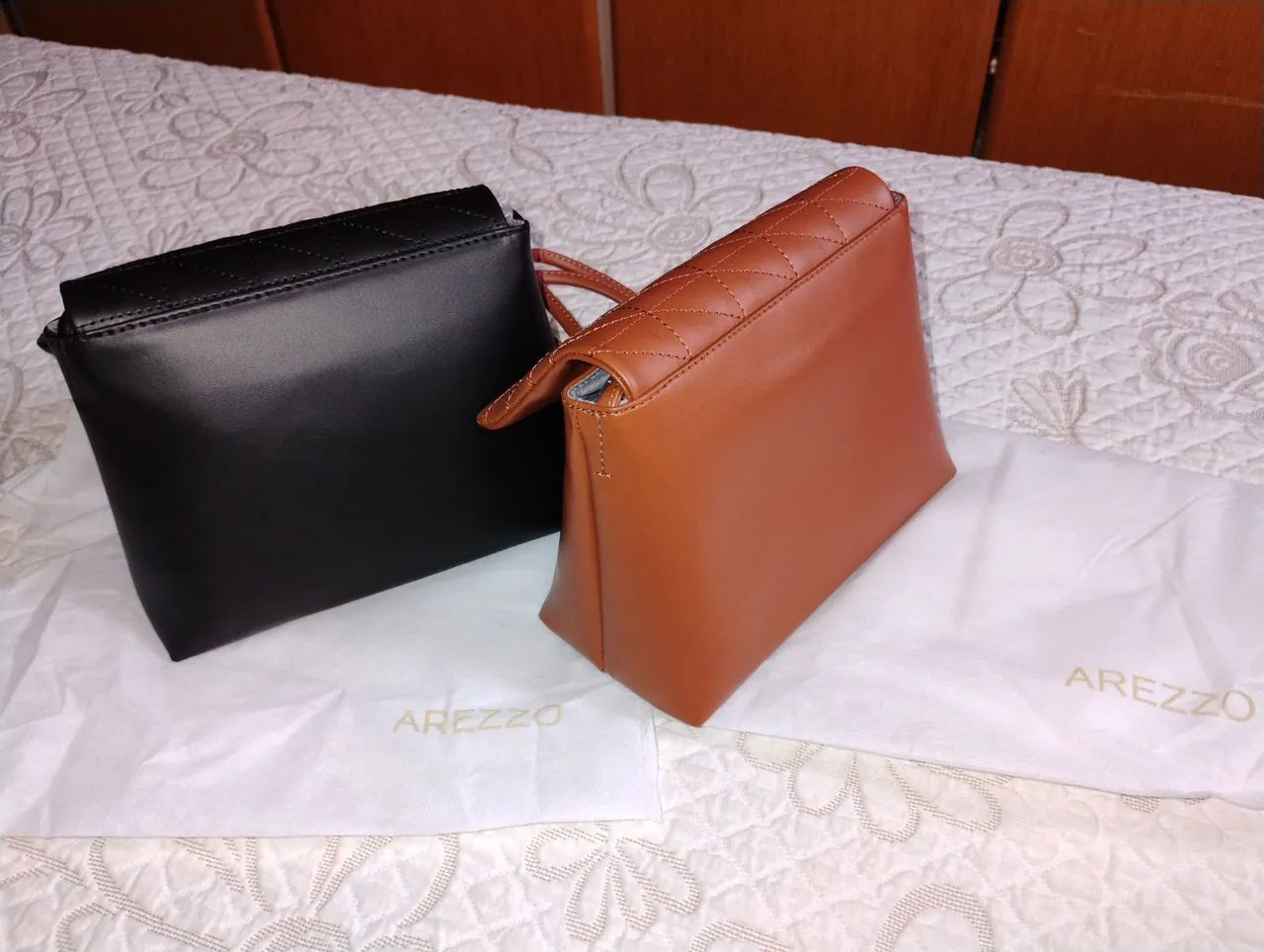 Bolsas Arezzo  promoção 
