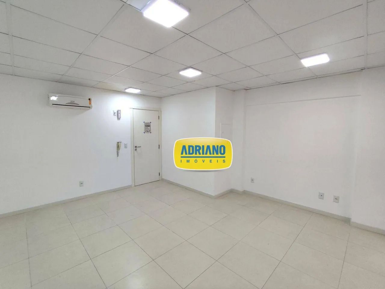 Sala para alugar, 30 m² por R$ 1.993,24/mês - Capoeiras - Florianópolis/SC - Foto 4