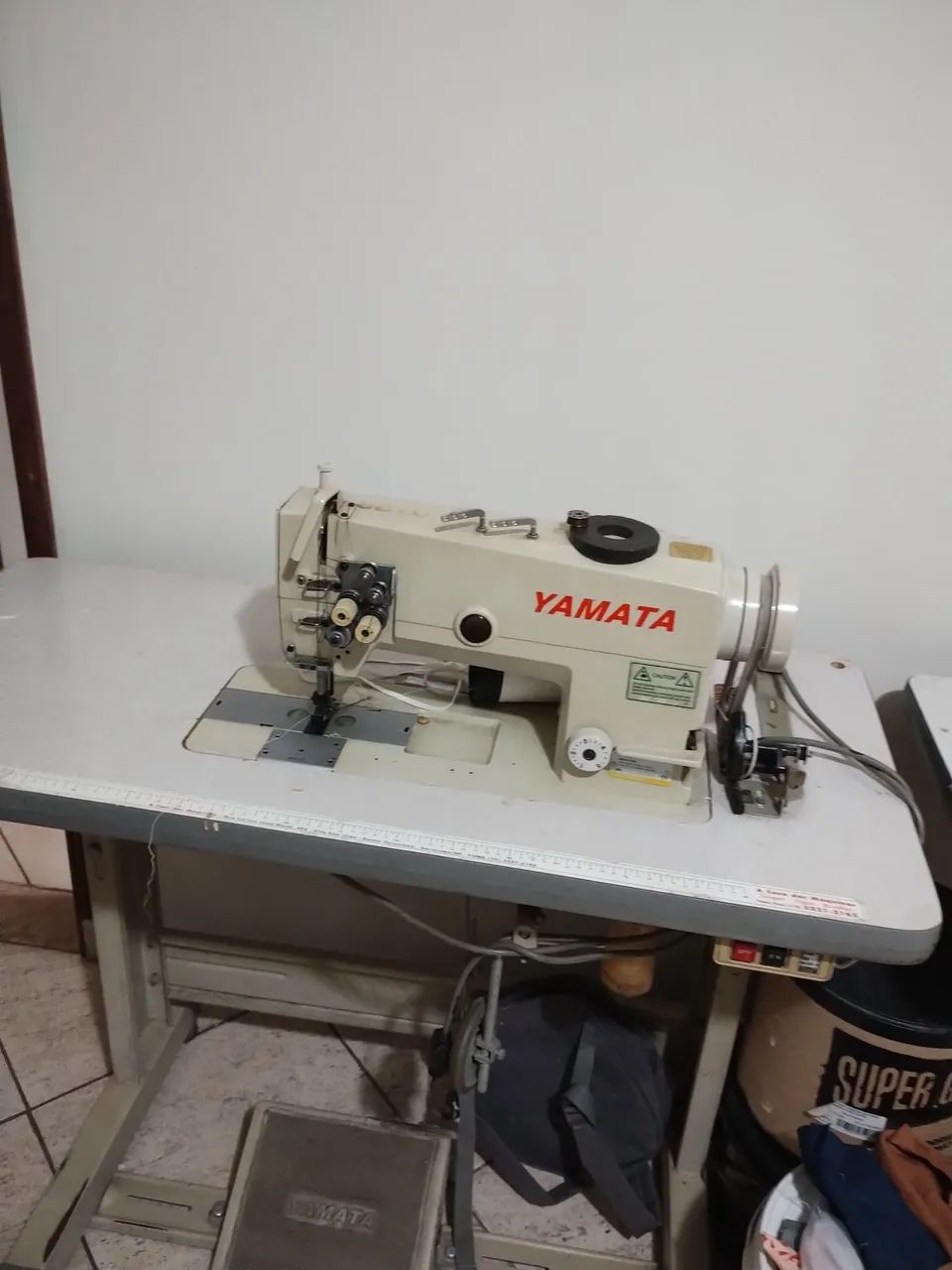 Máquina industrial 2 agulha yamata
