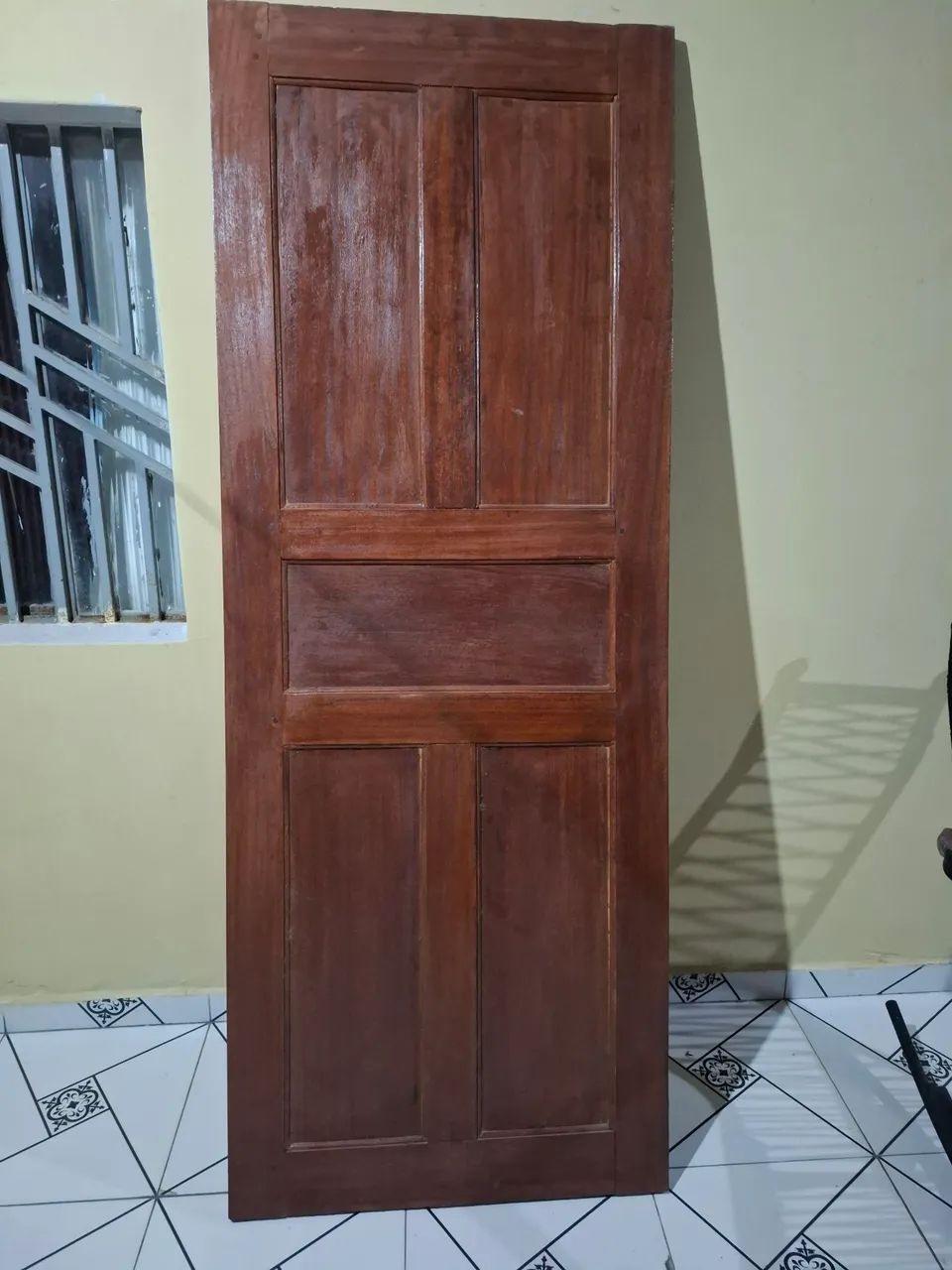 Porta de Madeira evernizada 