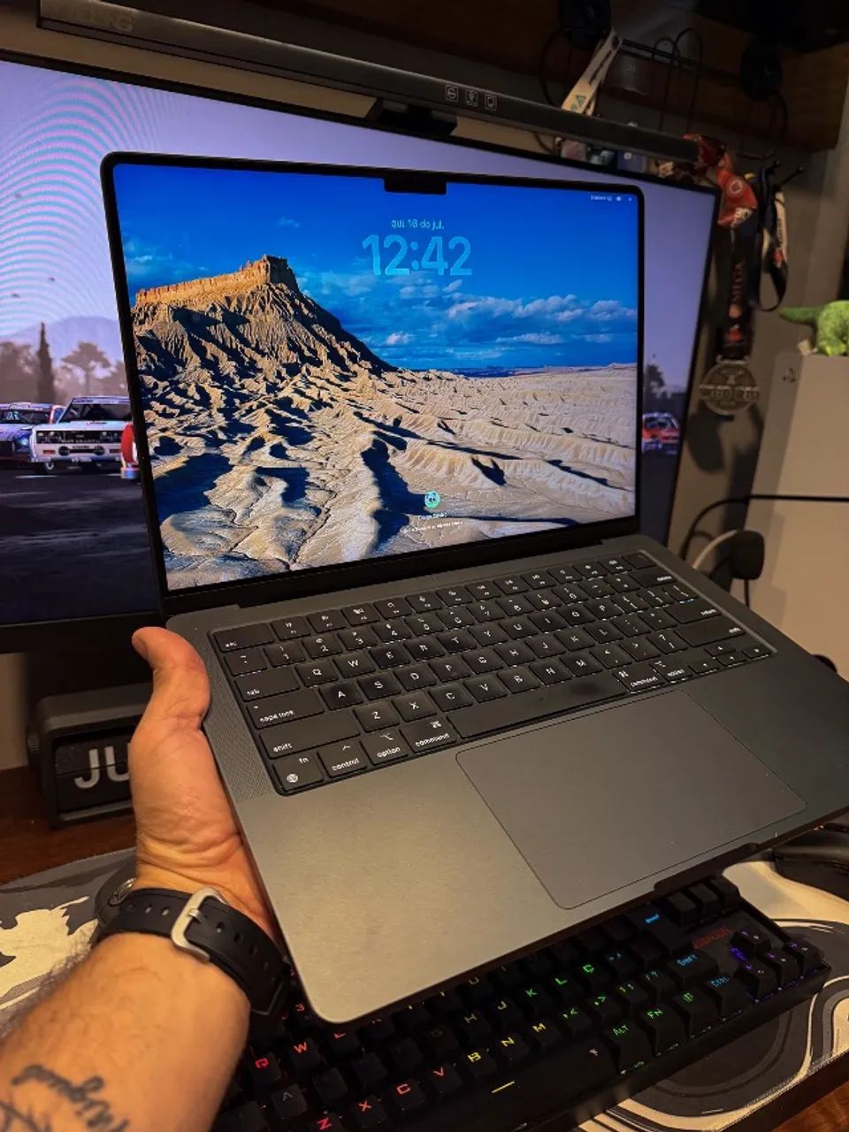 MacBook Pro M3 Pro  512  18GB - Foto 4