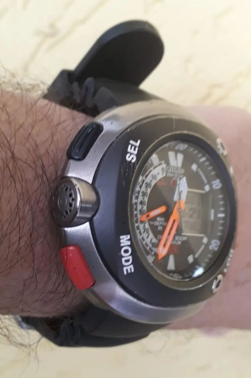 Relógio antigo original CITIZEN AQUALAND MEIA LUA TITANIUM PROMASTER JAPAN  - Foto 2