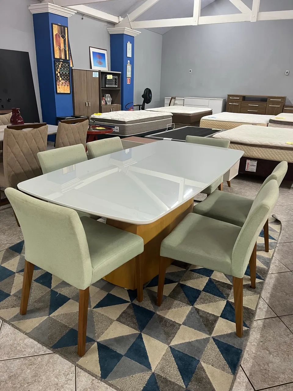 Mesa de Jantar Laqueada com 6 cadeiras  - Foto 3