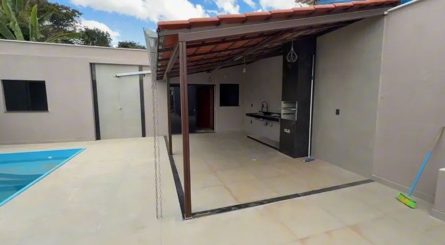 Casa com piscina e área gourmet - Foto 2