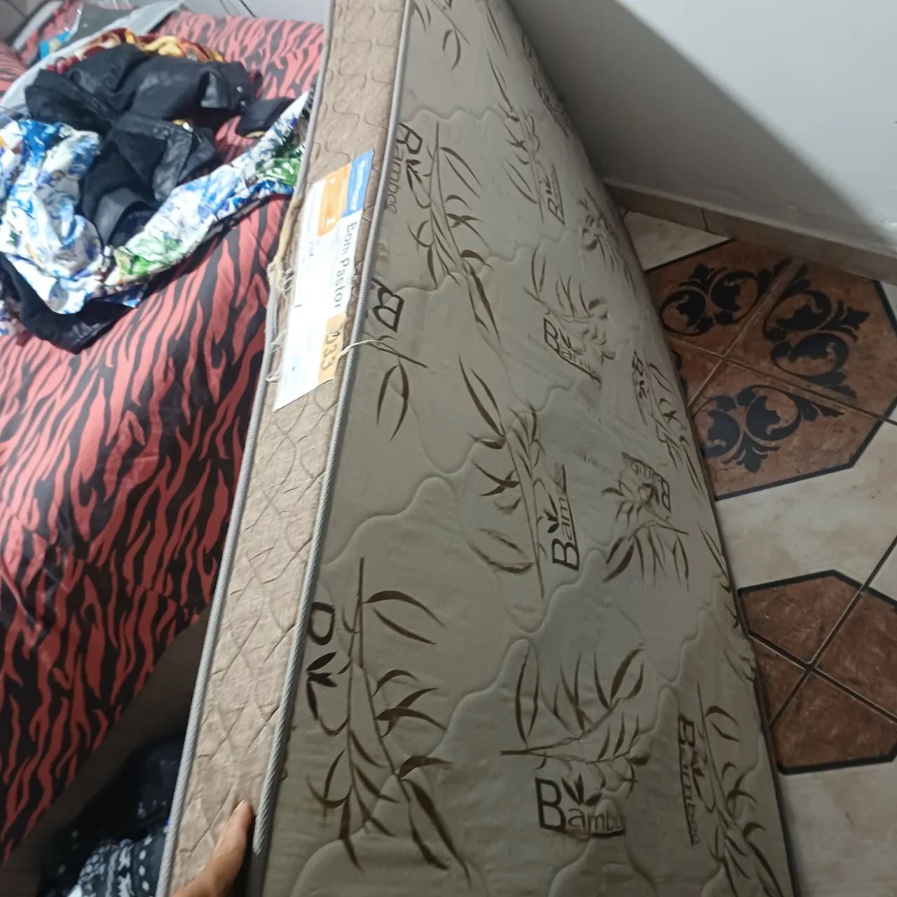 Cama solteiro com colchão  - Foto 3