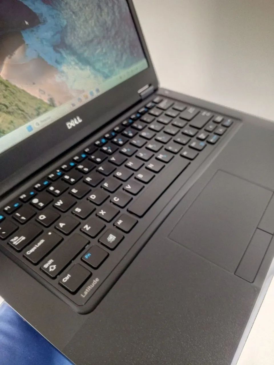 Notebook Dell Latitude i5 7th 16gb ddr4 nvme 256gb Tela 14