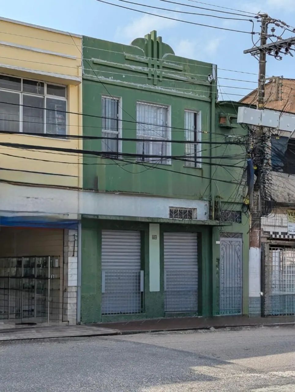 Alugo Apto na Cidade Velha Com Quarto 