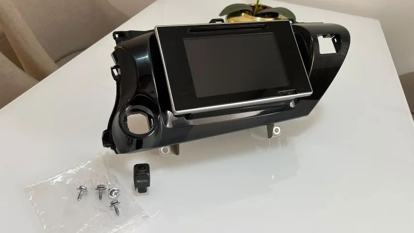 CENTRAL MULTIMÍDIA ORIGINAL TOYOTA HILUX - Peças para carros, vans