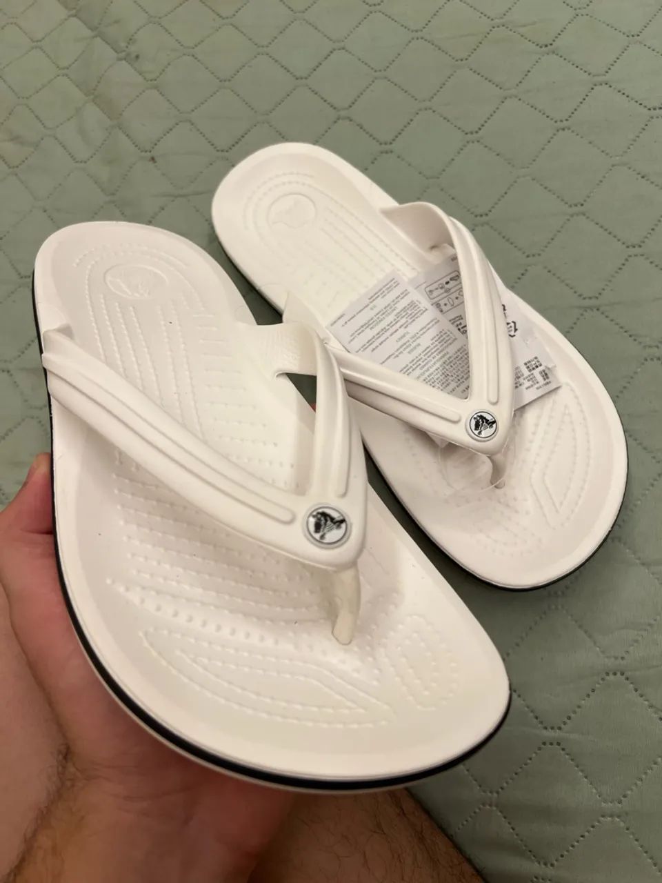 VENDO CROCS NUNCA USADA!!! - Foto 3