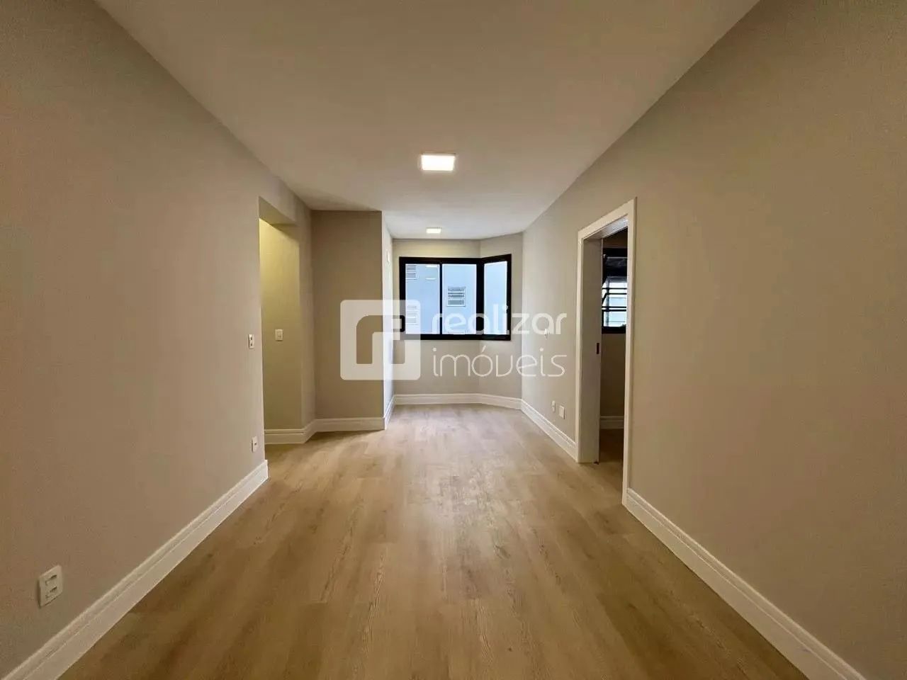 Apartamento 2 quartos no bairro Agronômica, Florianópolis - Foto 3