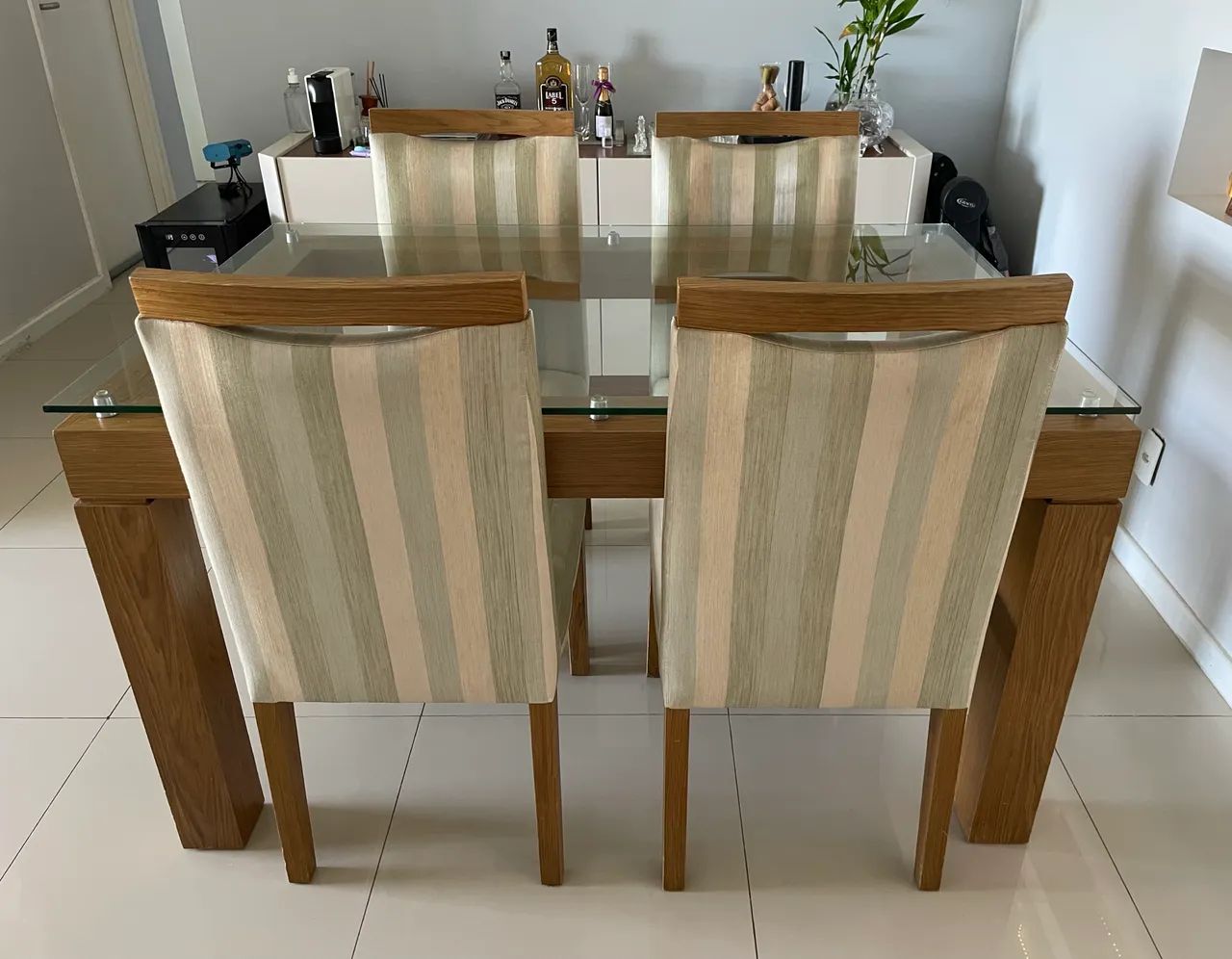 Conjunto de Mesa e 4 Cadeiras para Sala - Foto 4