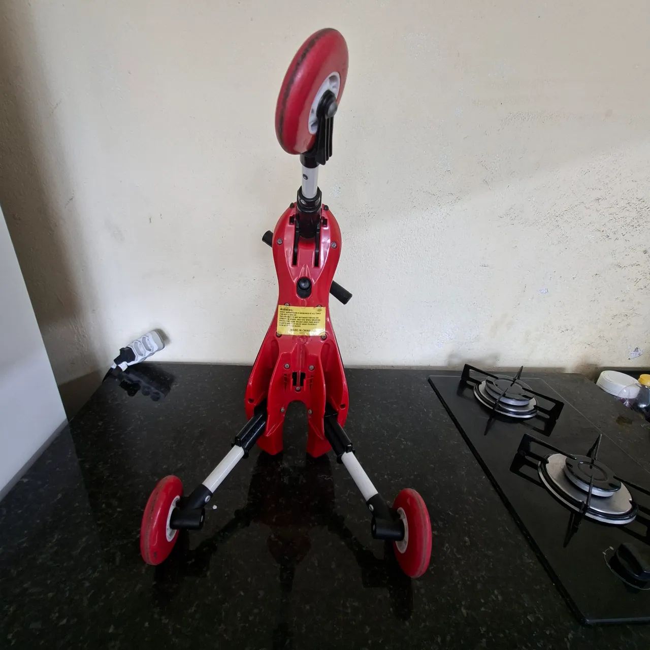 Vendo triciclo infantil  - Foto 4