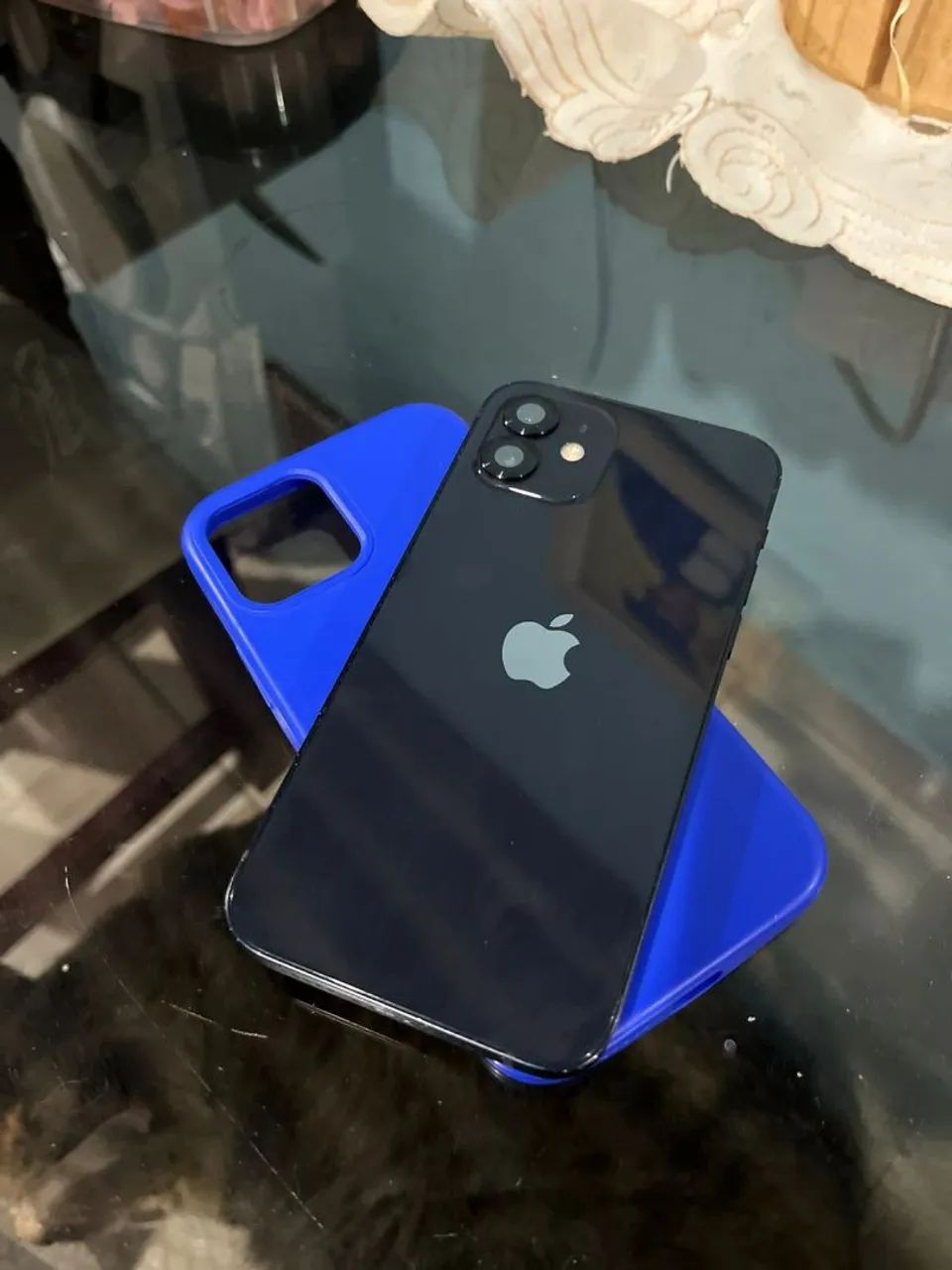Iphone 12 64G, em perfeito estado, tudo funcionando, bateria 76