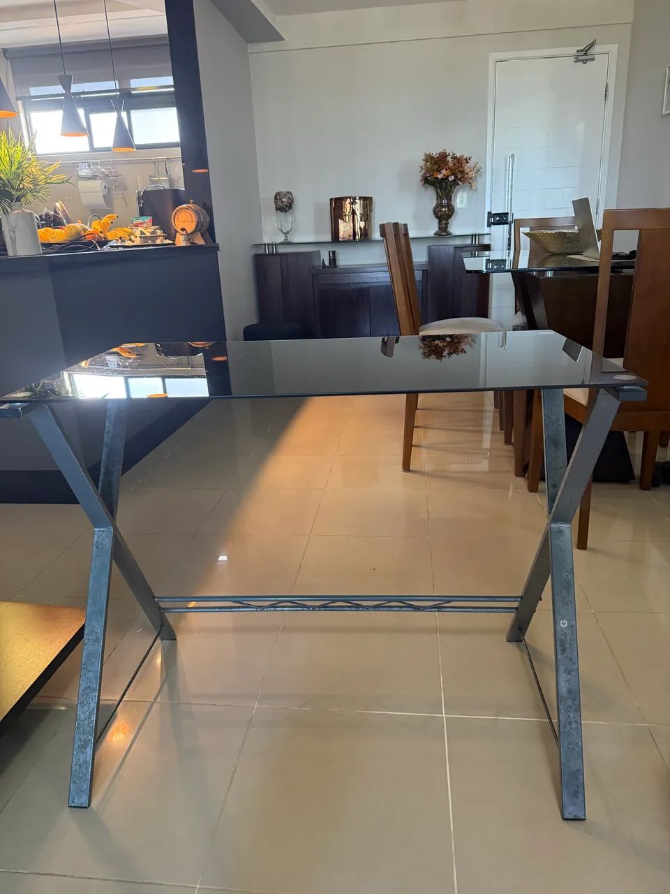 Vendo Mesa de estudo + cadeira em excelente estado - Foto 3