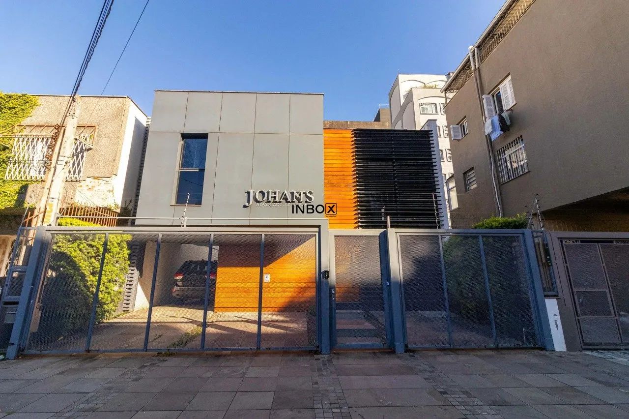 Casa Comercial com 235m², Auditório e 3 Vagas