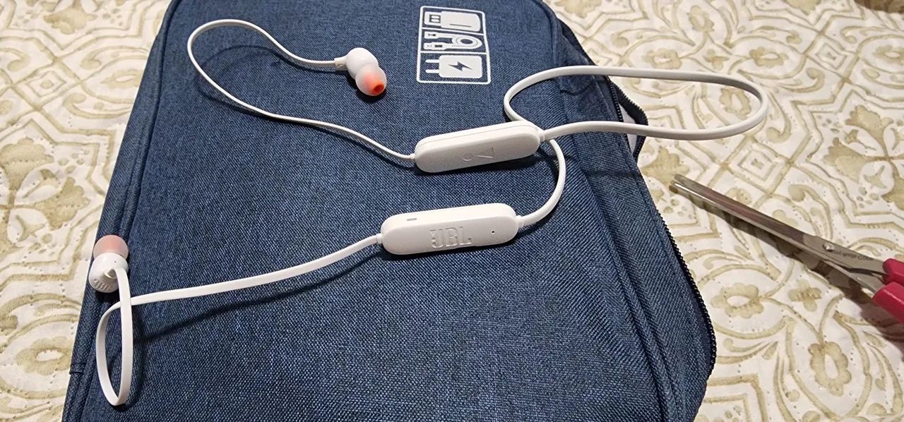 Fone Bluetooth JBL BRANCO