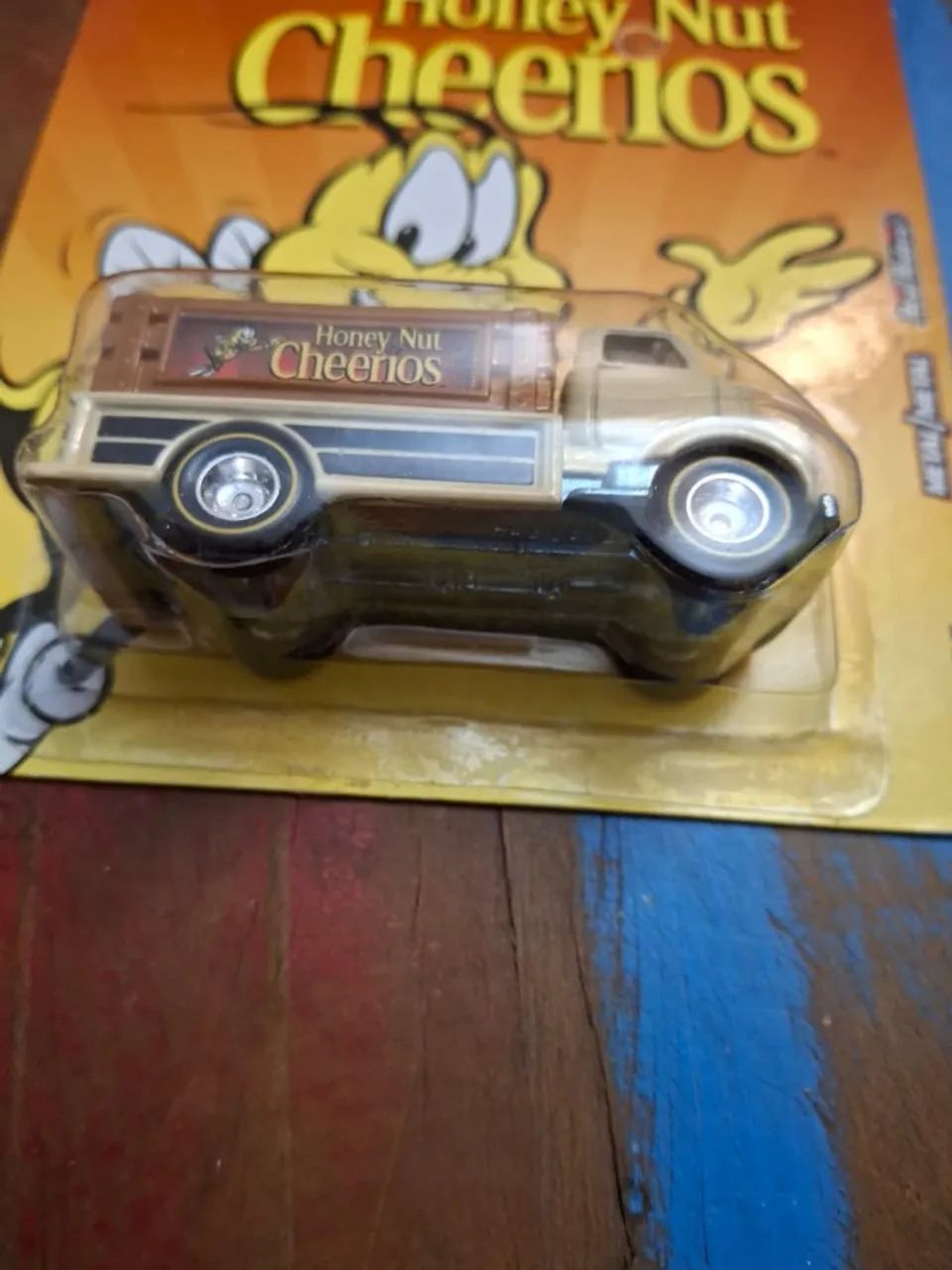 Hot Wheels Premium Honey Nut Cheerios 51 Gmc C.O.E  - Foto 5