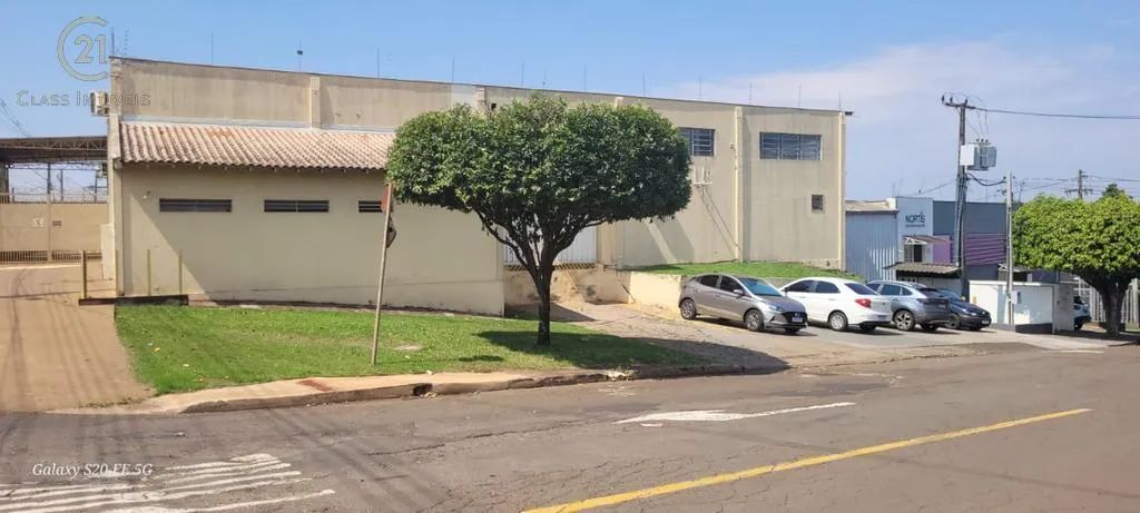 Barracão para alugar em Londrina, Tarobá, com 3000 m² - Foto 2