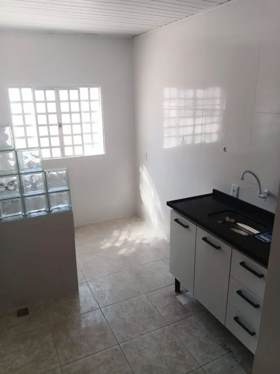 Alugo casa parte de cima 2qts / *  - Foto 4