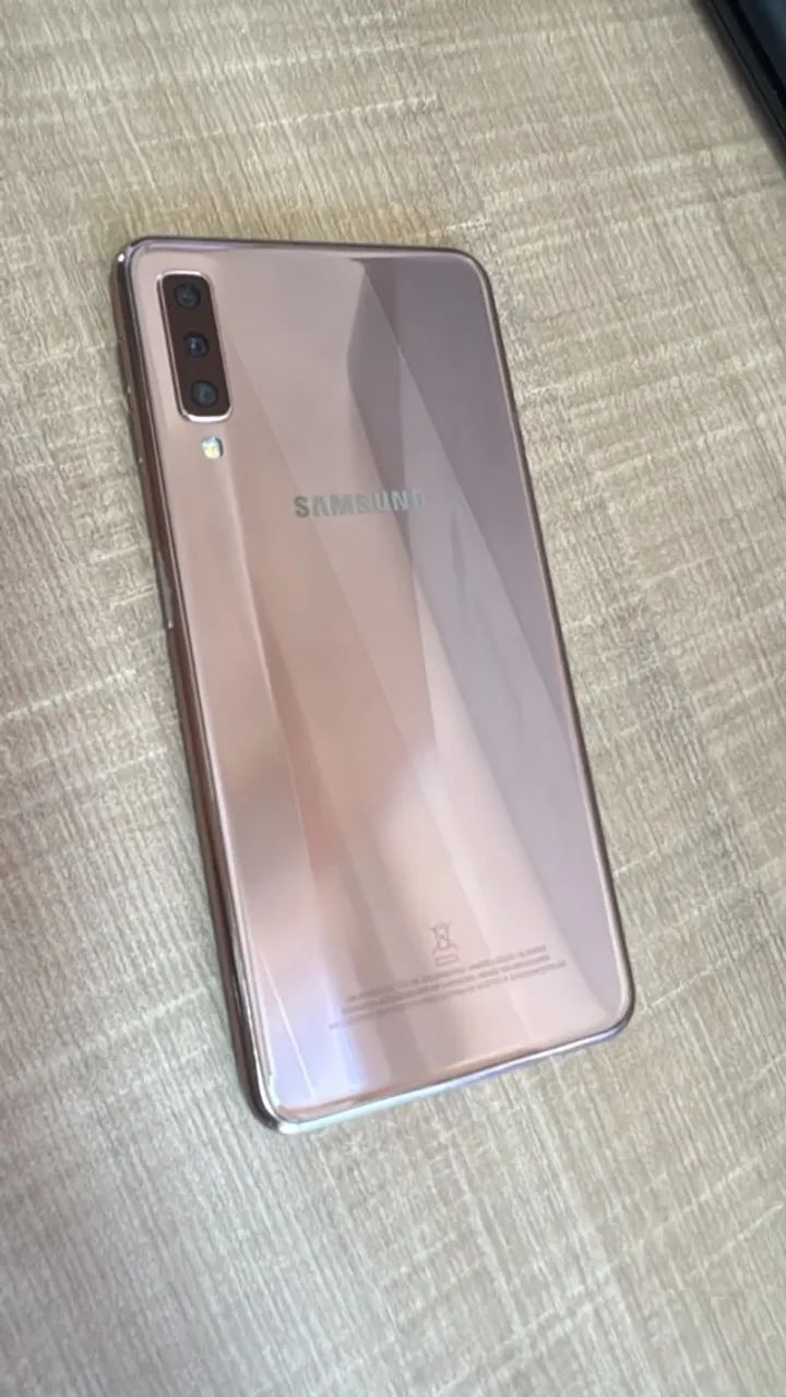 Samsung Galaxy A7 2018 64GB - Foto 2