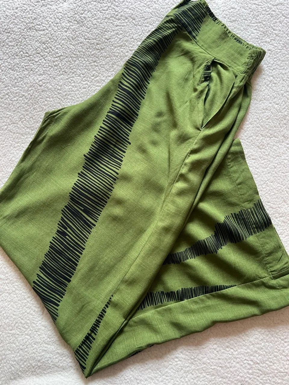 Calça pantalona verde