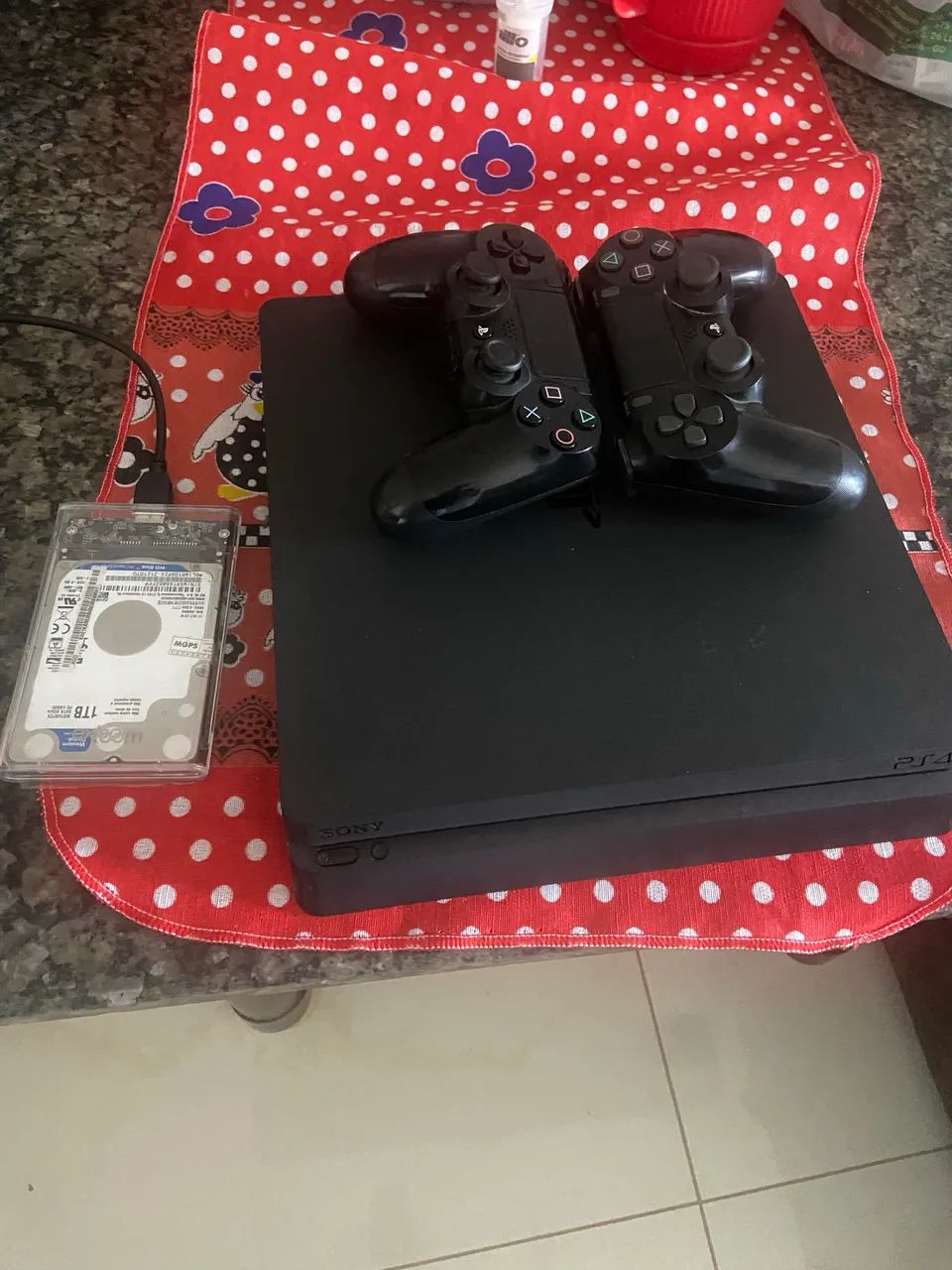 PS4 SLIM 1,5TB - Foto 3