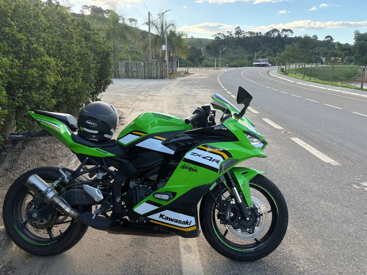 Vendo ninja ZX4R - Foto 2