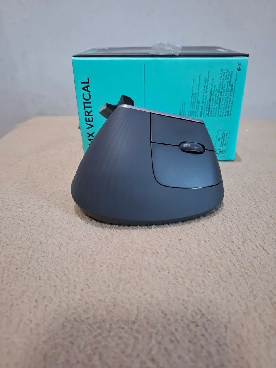Mouse Sem Fio Logitech MX Vertical Com Design Ergonômico Grafite - Foto 4