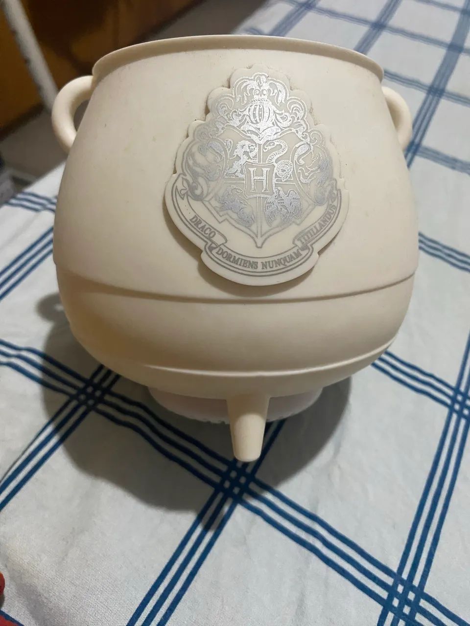 Luminária Harry Potter Caldeirão Imaginarium muda de cor e conecta por Bluetooth 