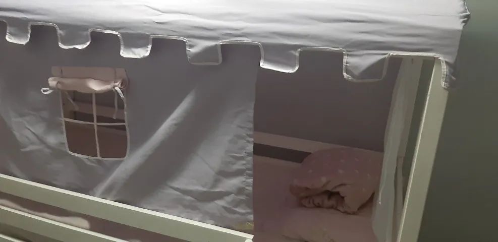 Cama elevada com escada, telhado e toca - Foto 3