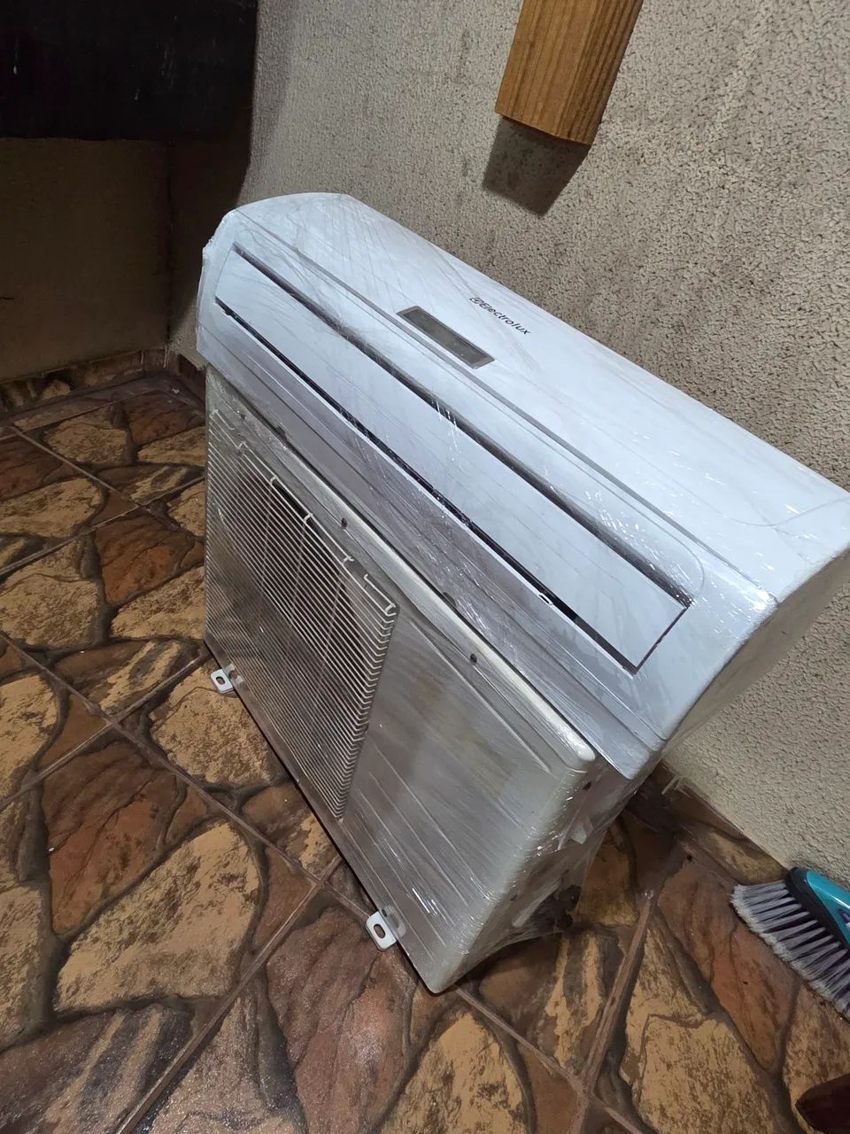 Ar condicionado Split 12.000 btus 220v classe A  - Foto 3