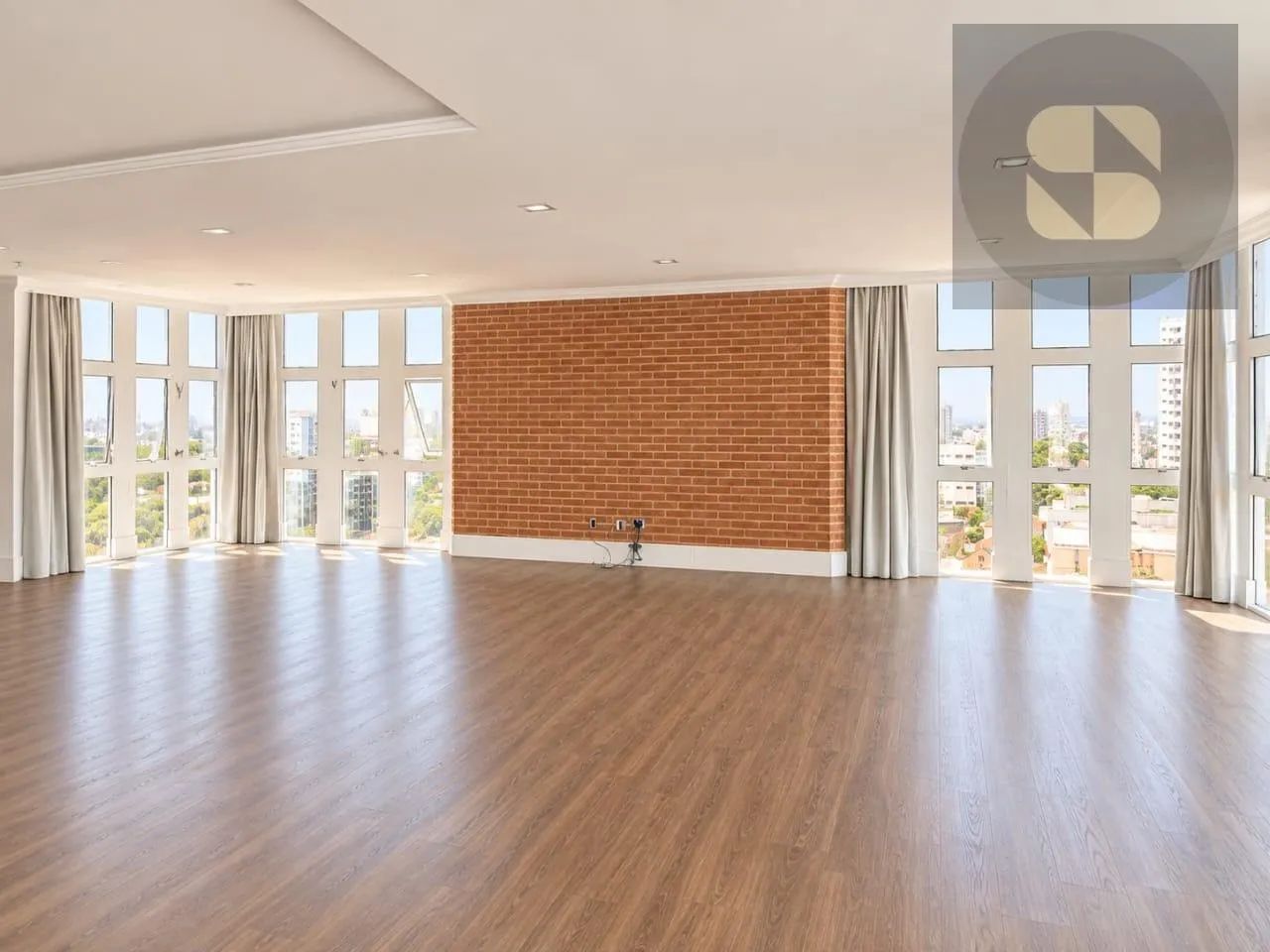 Apartamento a venda no Edificio Domus Aurea no Centro-Norte - Cuiabá, MT