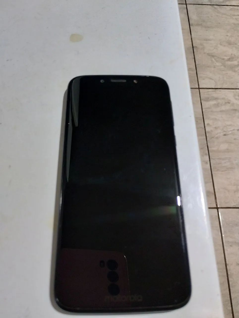 Celular Moto G7 play c/ defeito 