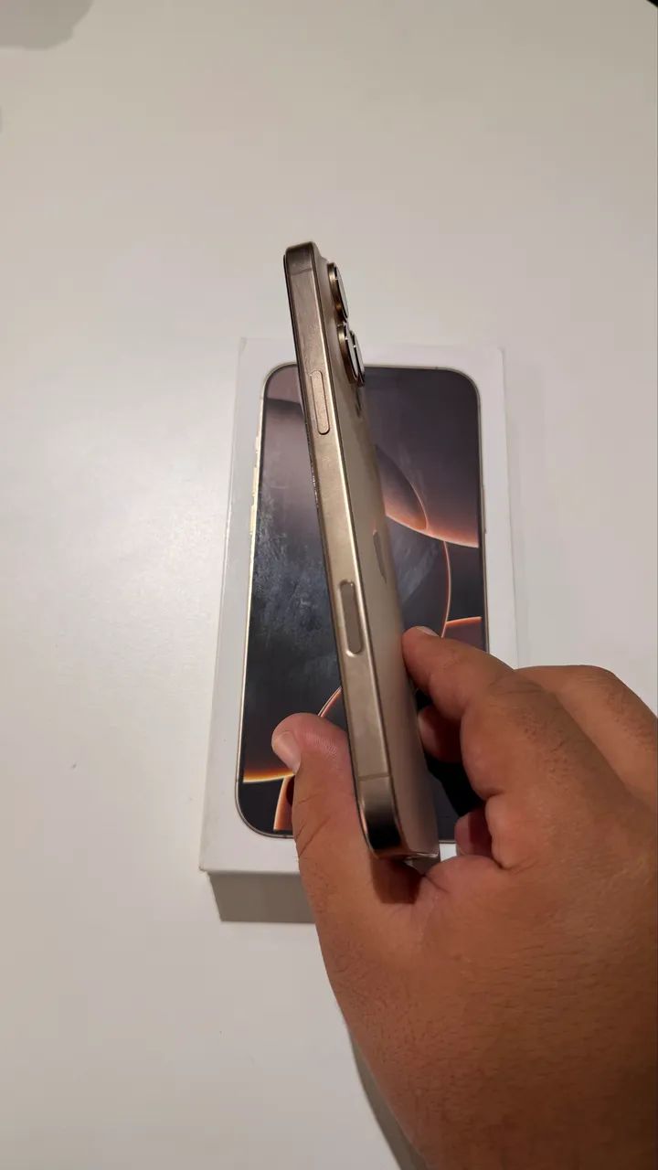 iPhone 16 pro Max 256gb Desert  - Foto 4