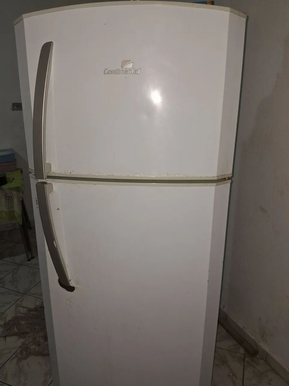 Vende-se   geladeira  