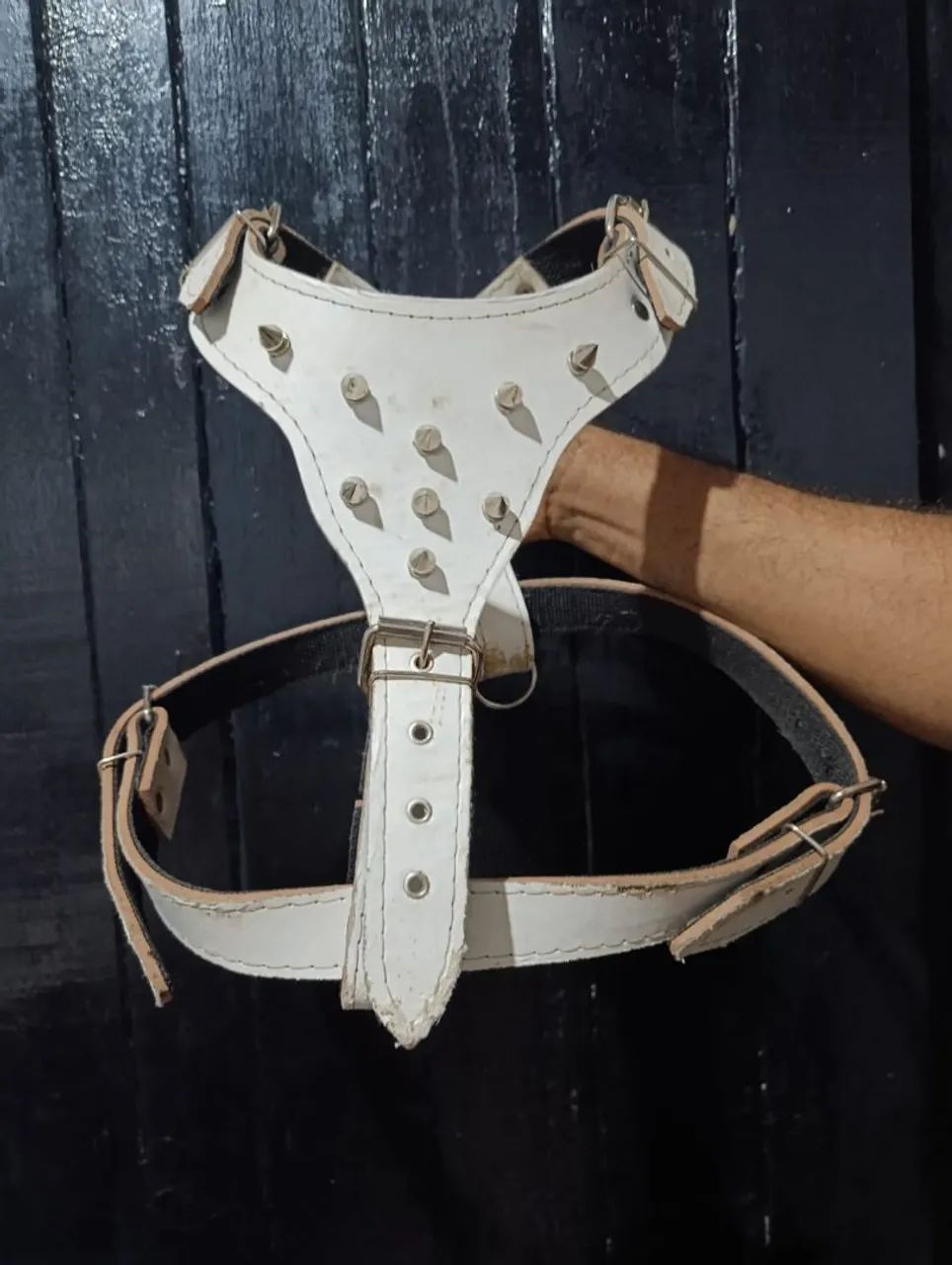 Peitoral de couro para cachorro 