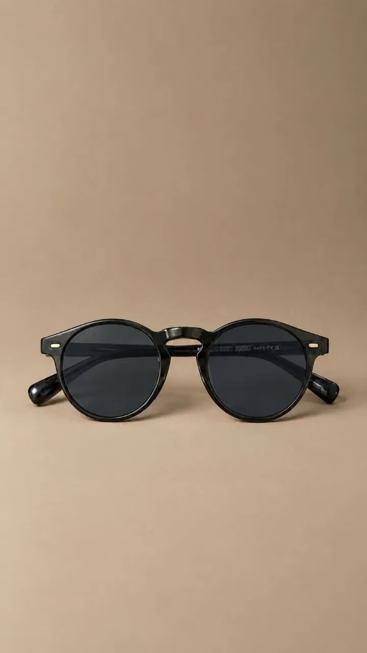 Óculos Solares e lentes coloridas estilo Playboy