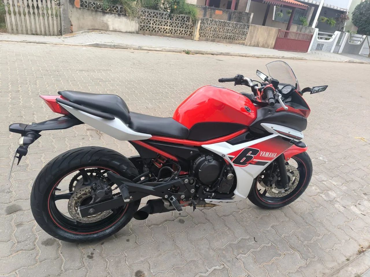  XJ 6 2014/ 2015 - Foto 2