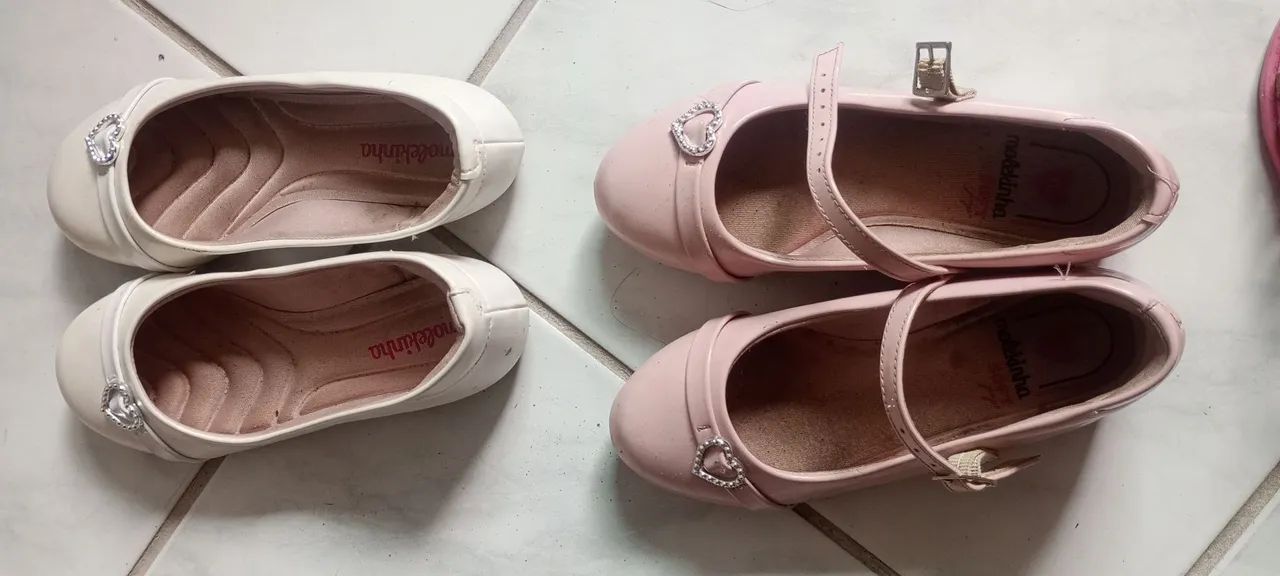 Sandálias e sapatos infantis femininos 