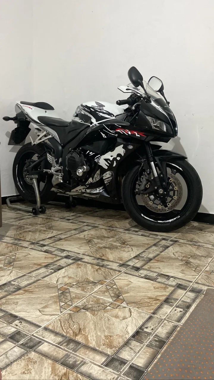 Honda CBR 600RR  - Foto 2