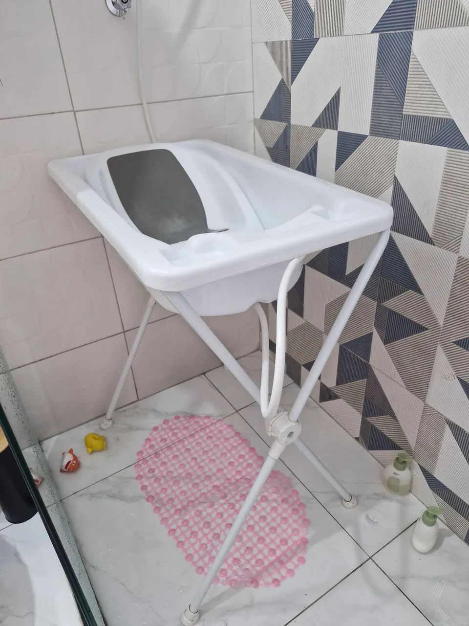 Banheira infantil com suporte Galzerano - Foto 2